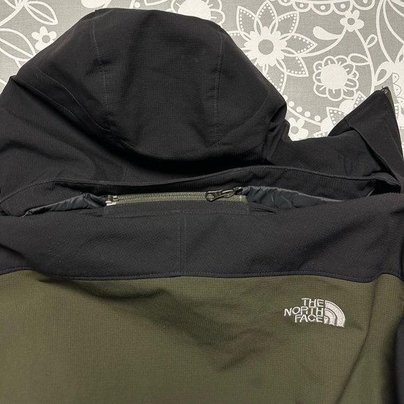The North Face green and black Gore-Tex jacket Medium - Picture 8 of 11